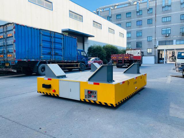 AGV移動(dòng)運(yùn)輸車的安全保護(hù)功能如何保障？